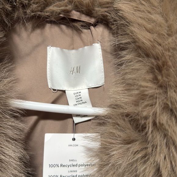 H&M faux fur jacket - Picture 2 of 4